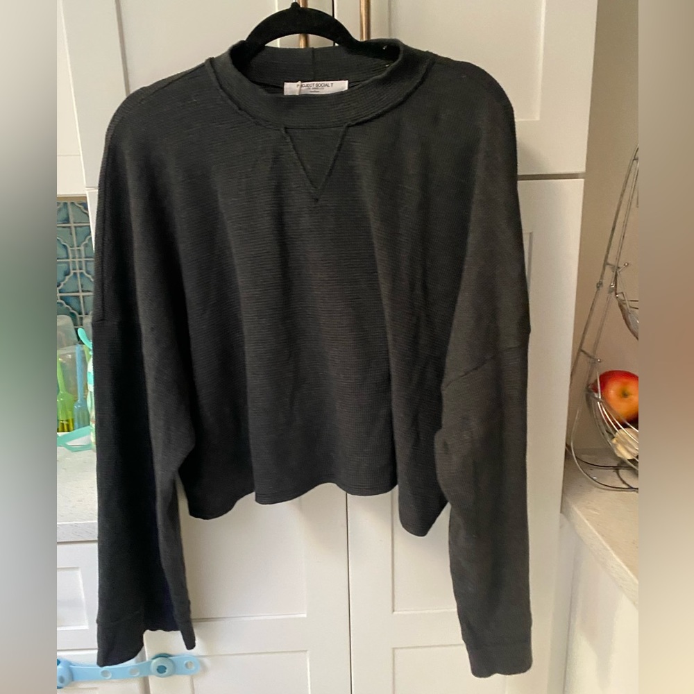 Project Social T cropped grey sweatshirt. Never worn. - Picture 4 of 5